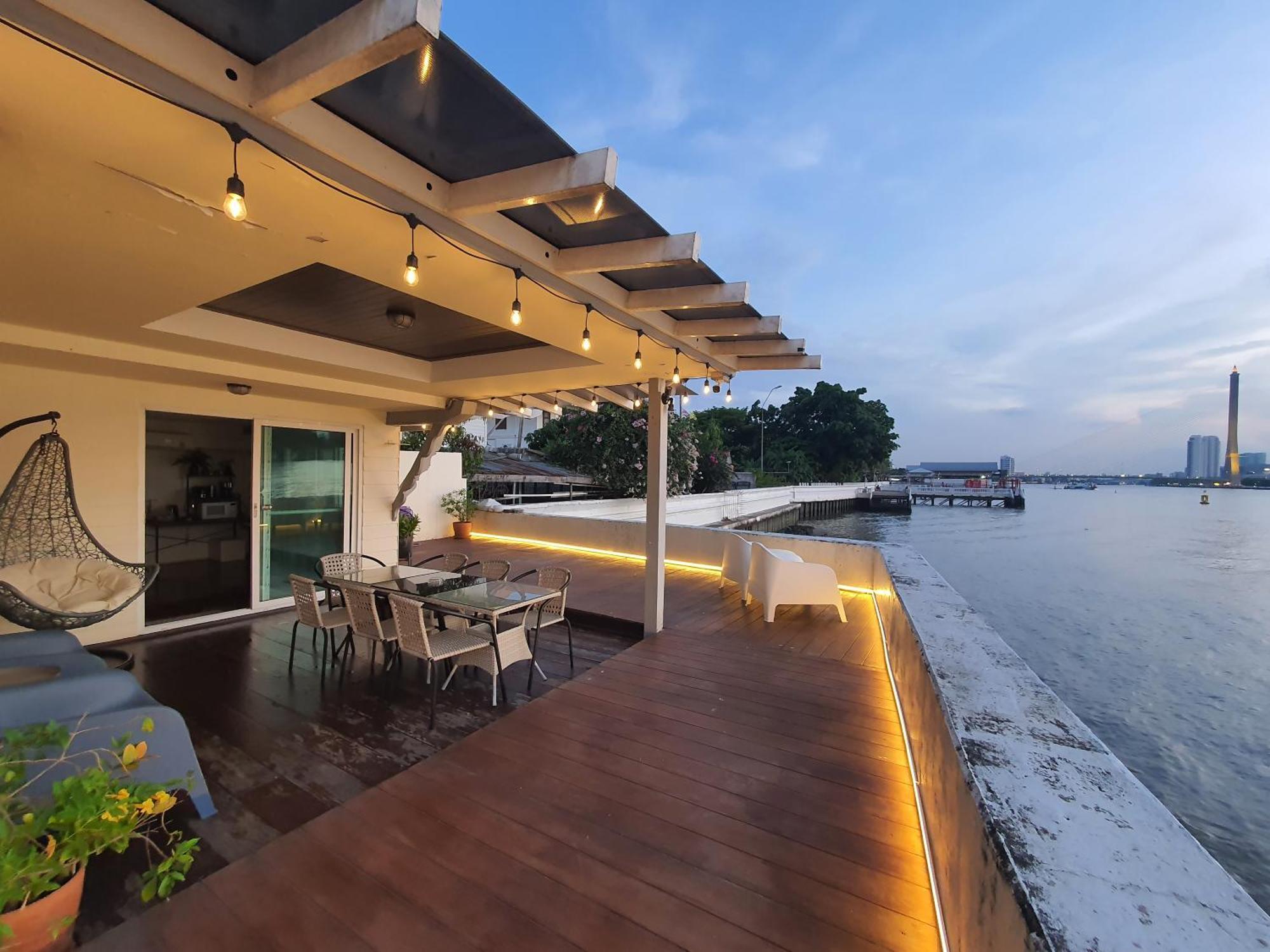 Riverfront House/chao Phraya River/baan Rimphraya Holiday home Bangkok