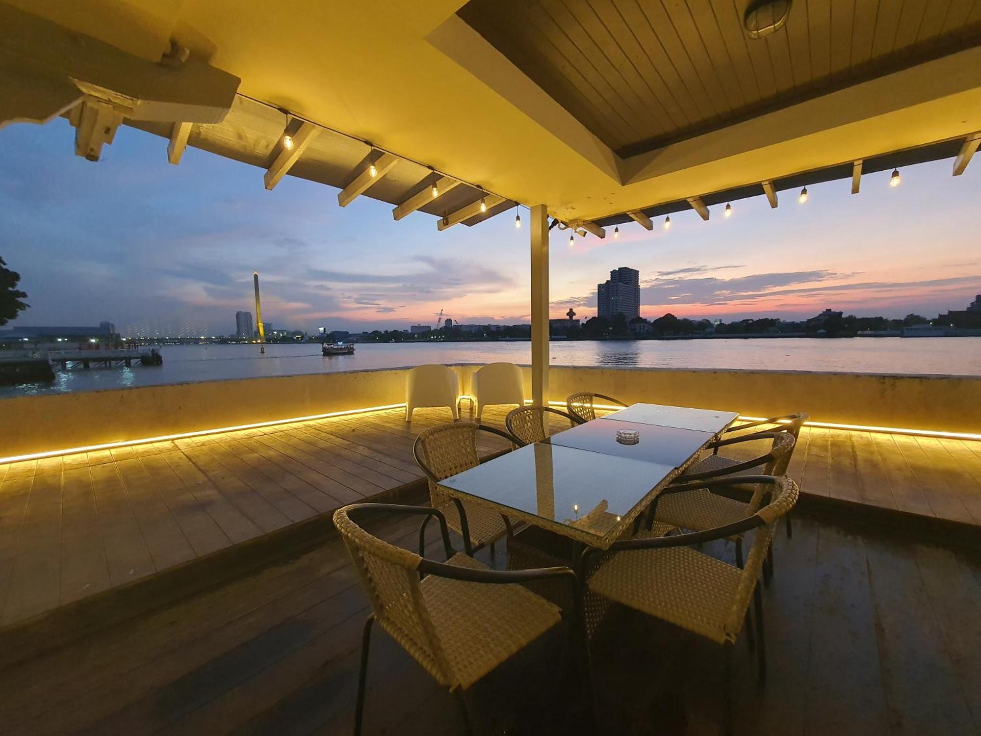 Riverfront House/chao Phraya River/baan Rimphraya 度假居